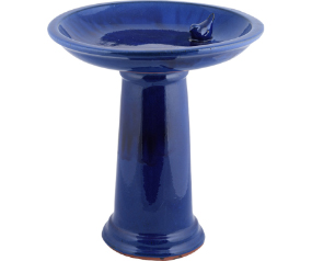 Bird Bath on Pedestal w/Bird